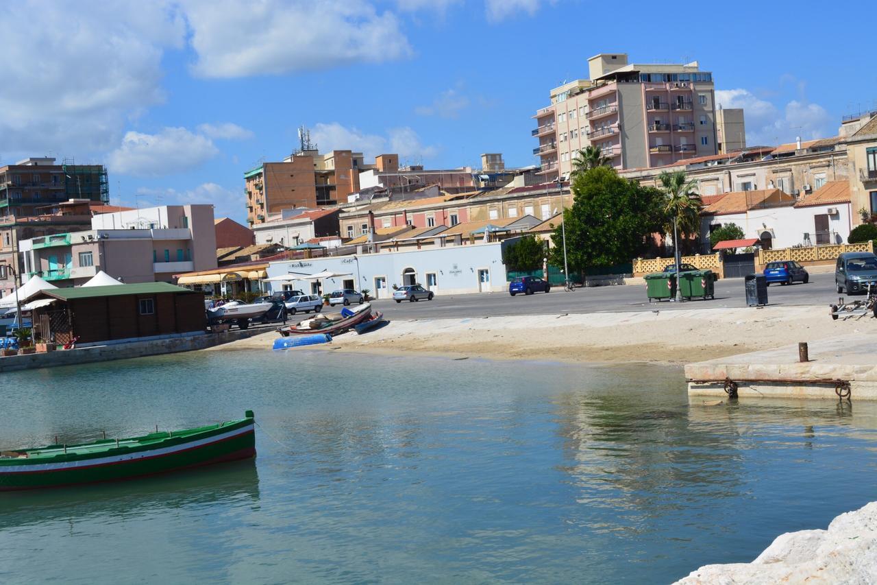 Bealu Bed & Breakfast Syracuse Bagian luar foto