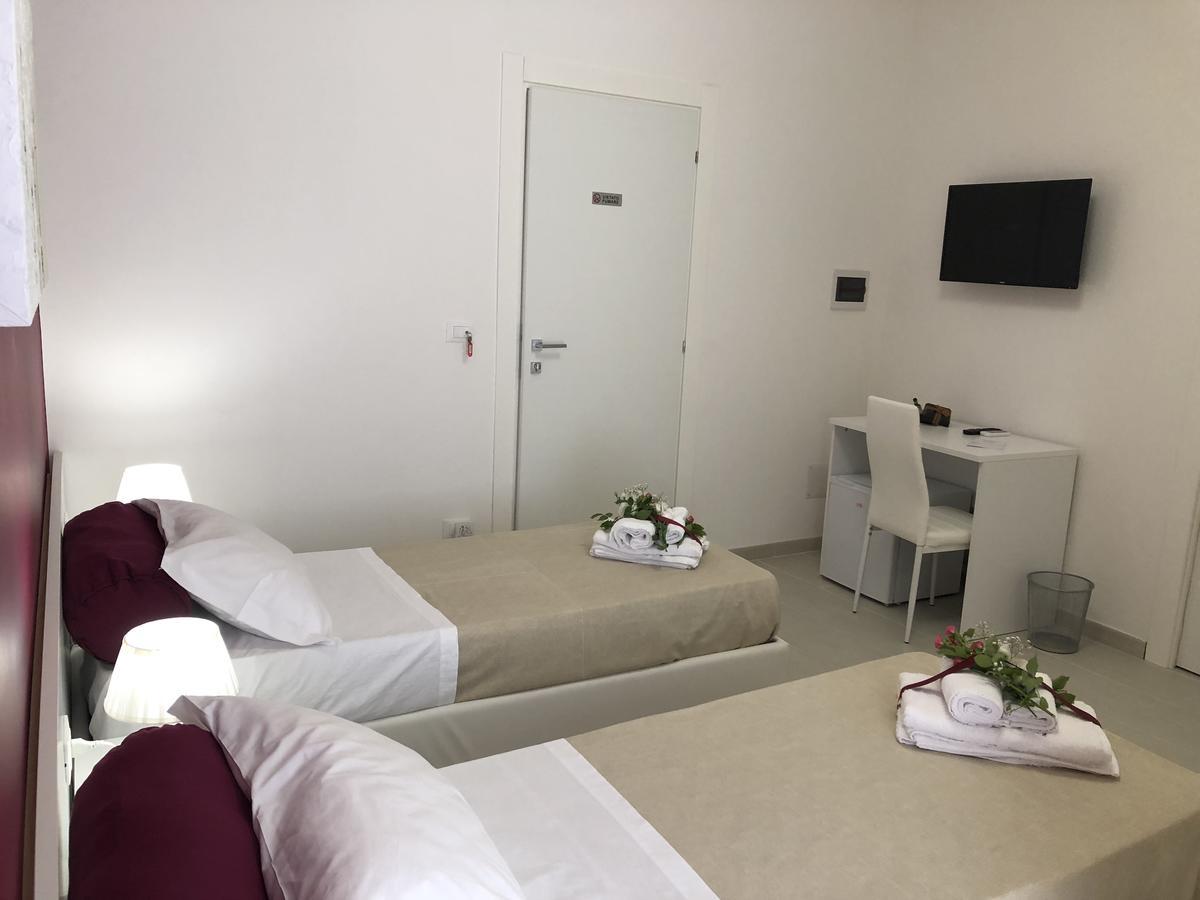 Bealu Bed & Breakfast Syracuse Bagian luar foto